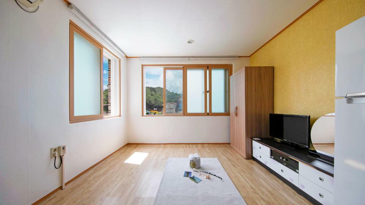 Samcheok Sol Beach Pension Eksteriør bilde
