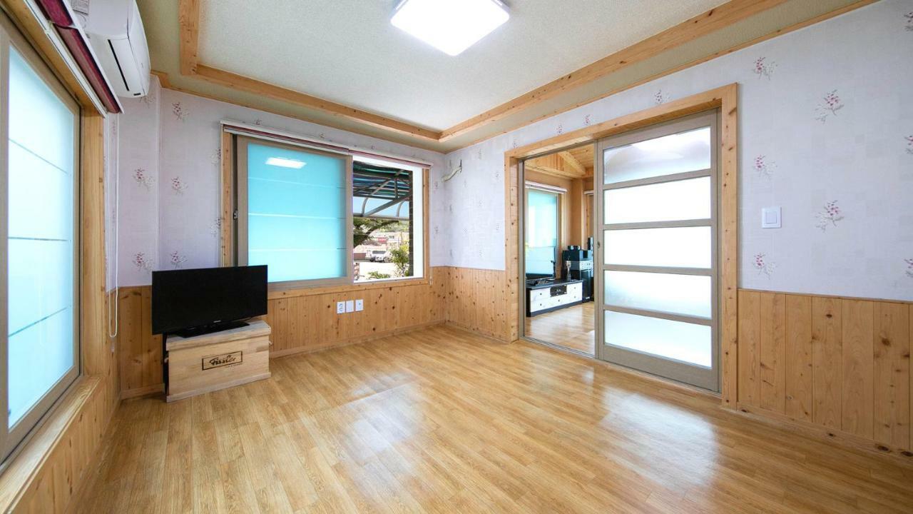 Samcheok Sol Beach Pension Eksteriør bilde