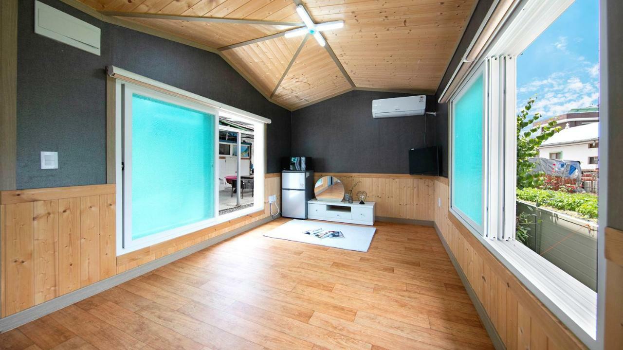 Samcheok Sol Beach Pension Eksteriør bilde