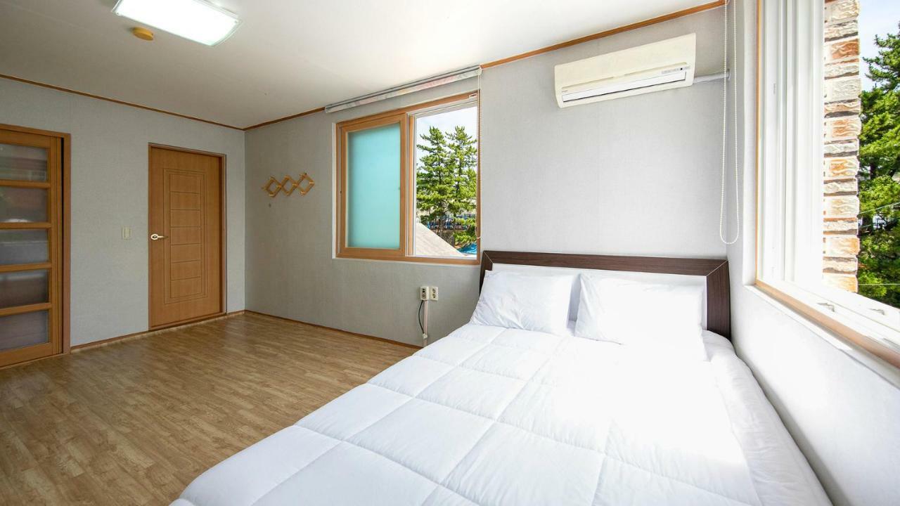 Samcheok Sol Beach Pension Eksteriør bilde
