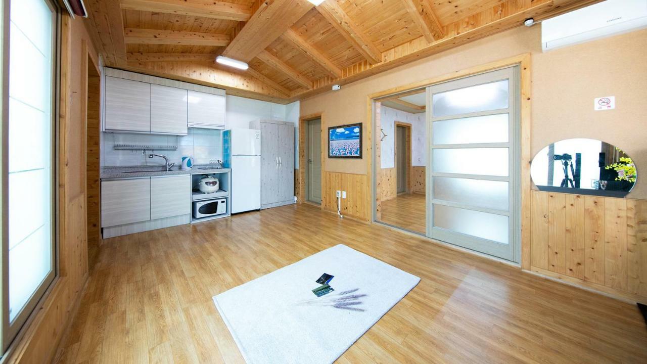 Samcheok Sol Beach Pension Eksteriør bilde