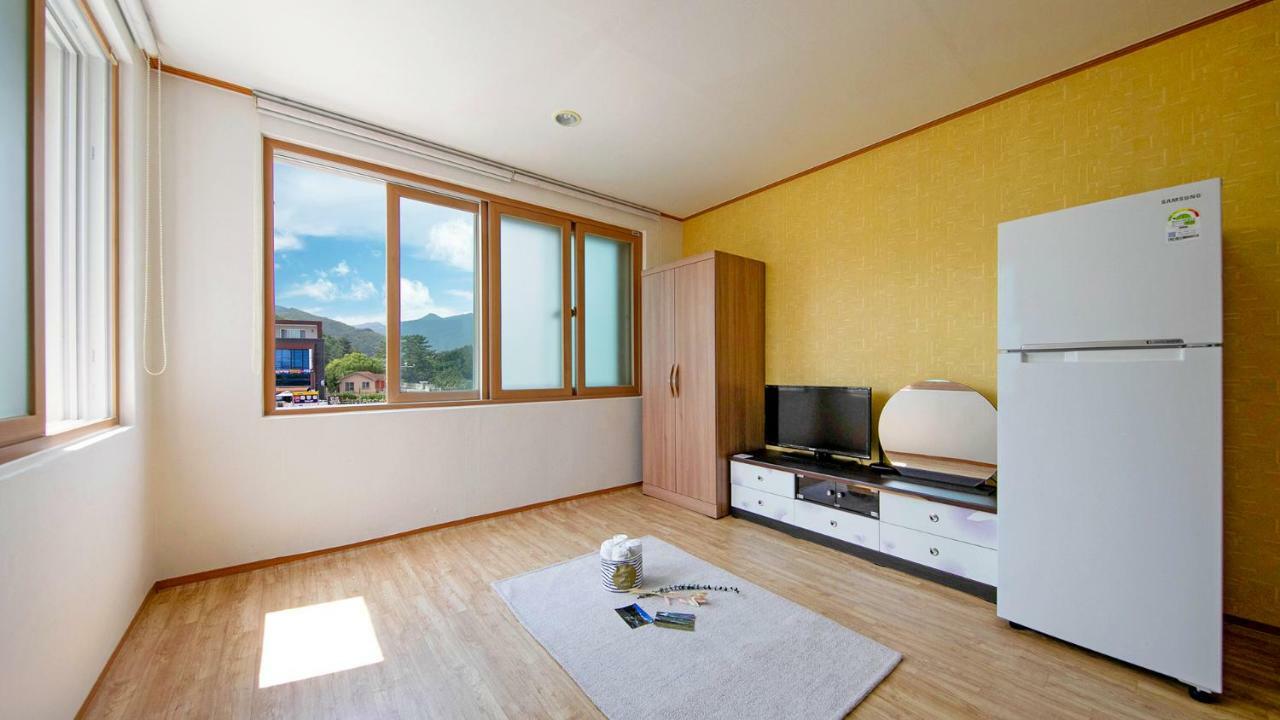 Samcheok Sol Beach Pension Eksteriør bilde