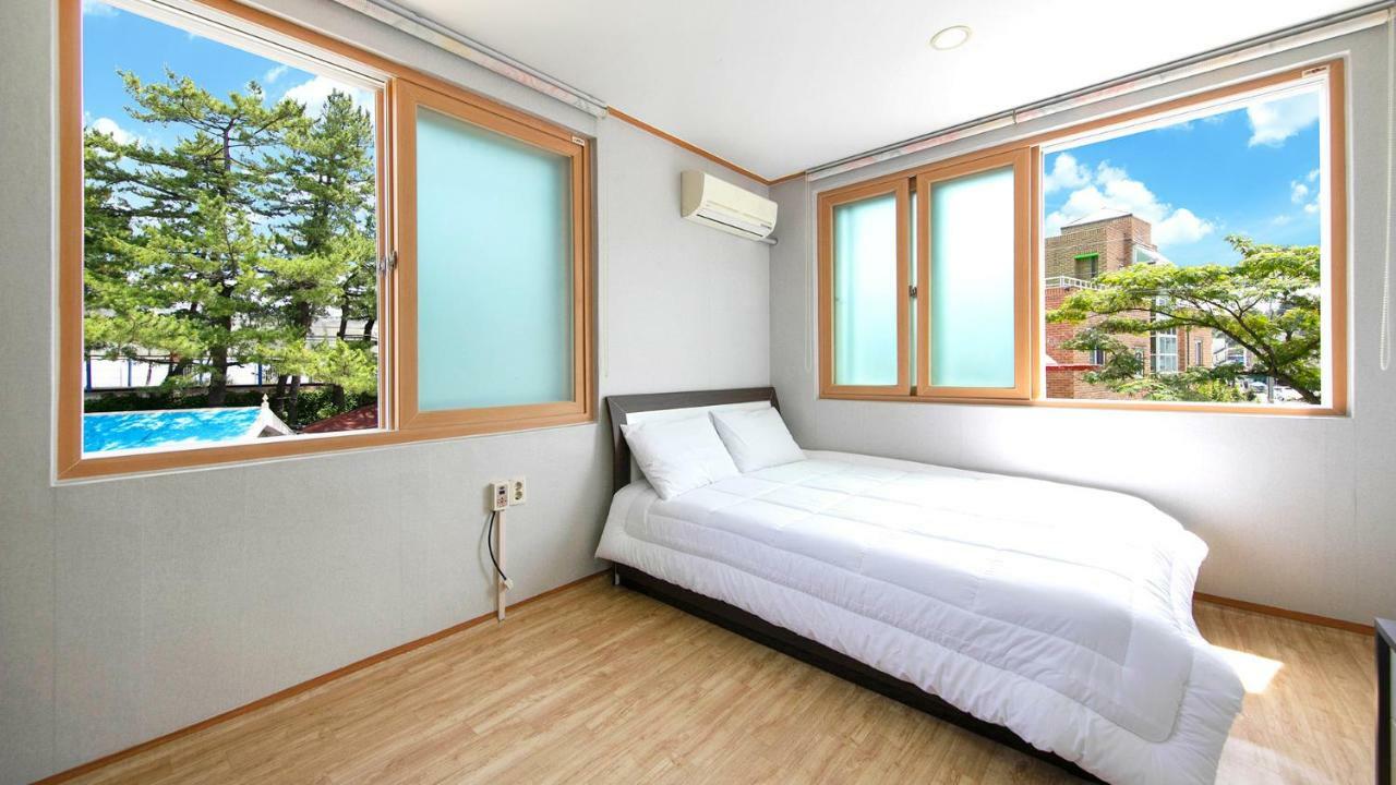 Samcheok Sol Beach Pension Eksteriør bilde